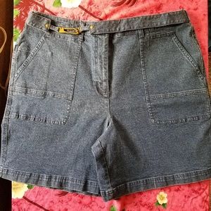 NWT TALBOTS JEAN SHORTS Size: 14